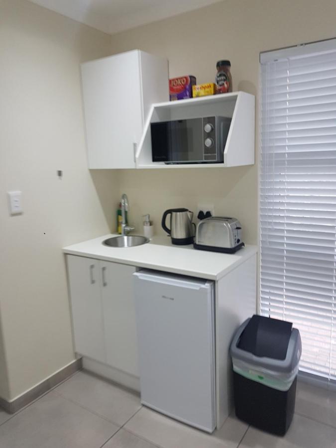 Sharon'S House: Modern Self-Catering Rooms เคปทาวน์ ภายนอก รูปภาพ