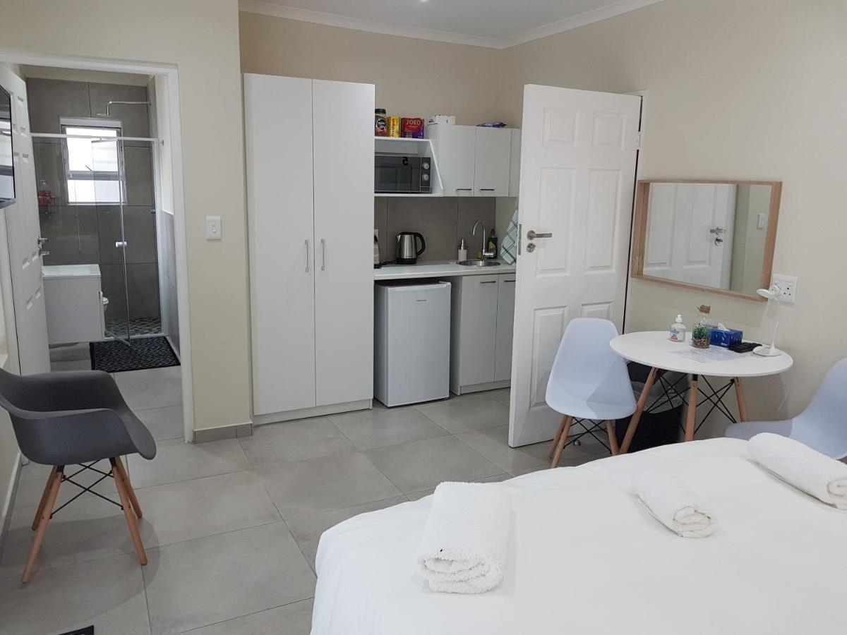 Sharon'S House: Modern Self-Catering Rooms เคปทาวน์ ภายนอก รูปภาพ