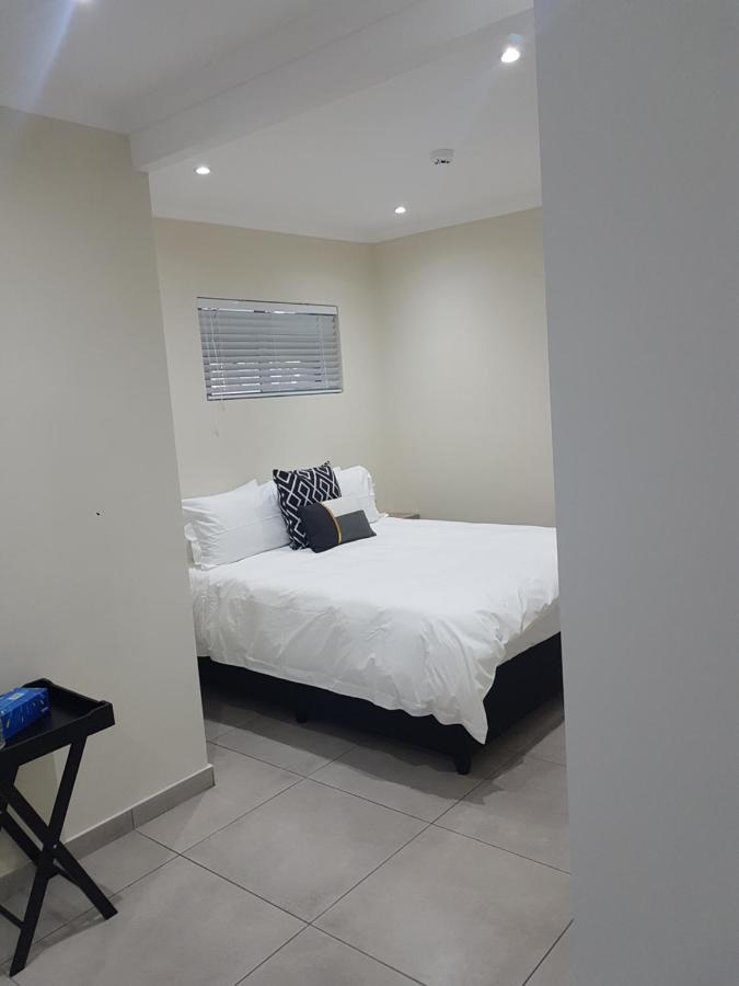 Sharon'S House: Modern Self-Catering Rooms เคปทาวน์ ภายนอก รูปภาพ